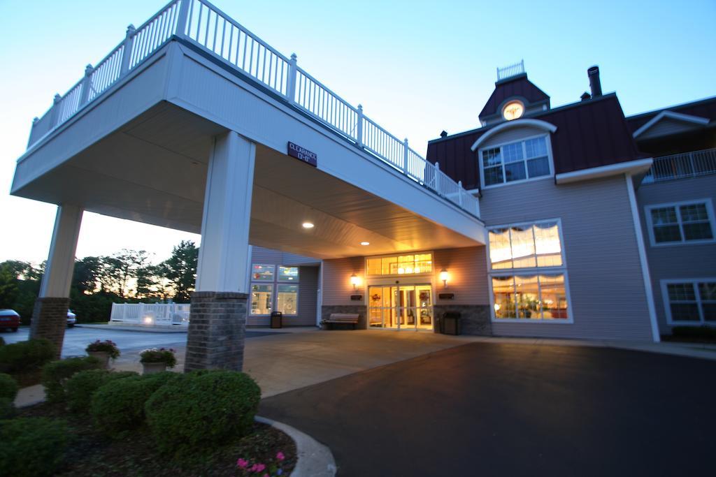 Bayshore Resort Traverse Stadt Exterior foto